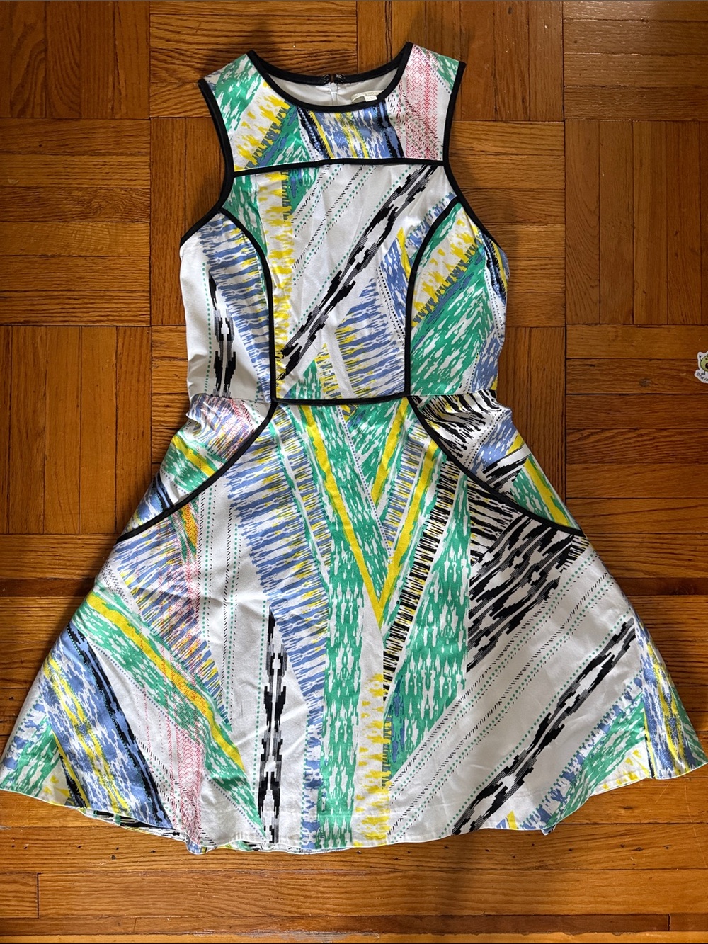 Cute cotton fit and flare dress by Shoshanna size 2